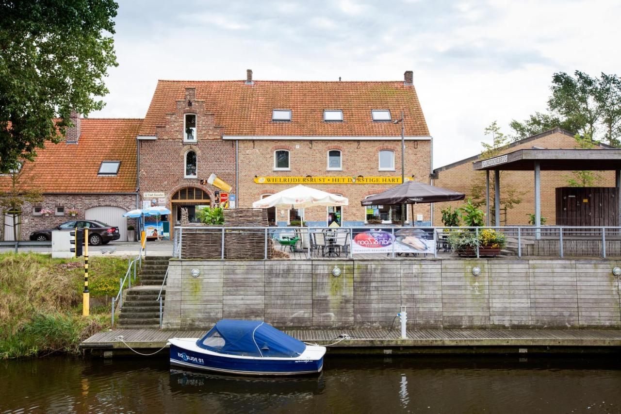 Wielrijdersrust Het Dorstige Hart Koksijde Exterior photo
